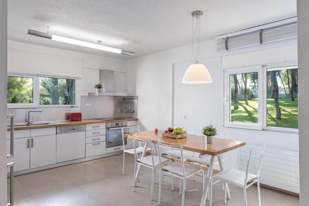 The White Villa At Sani Sani  Exterior foto
